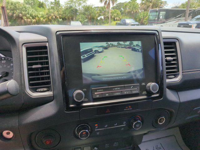 2022 Nissan Frontier Crew Cab SV 4x2