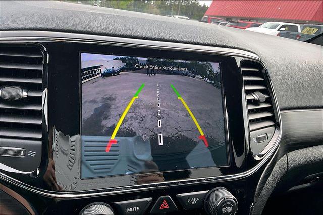 2021 Jeep Grand Cherokee Laredo X 4x4