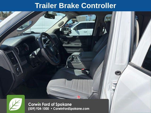 2017 Ram 3500 Tradesman Crew Cab 4x4 8' Box