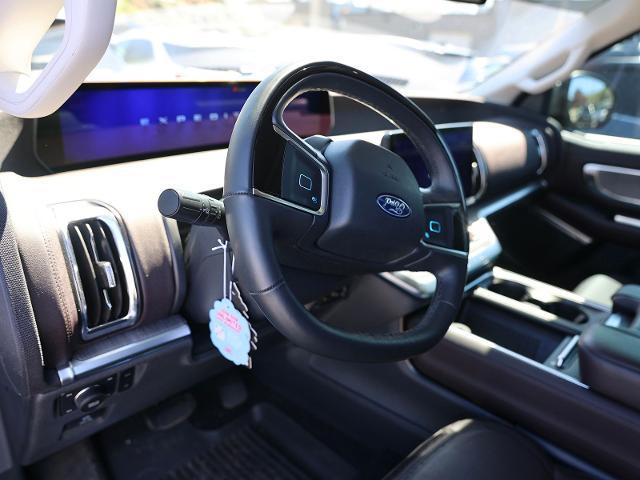 2025 Ford Expedition Platinum MAX