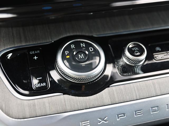 2025 Ford Expedition Platinum MAX