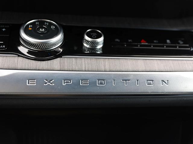 2025 Ford Expedition Platinum MAX