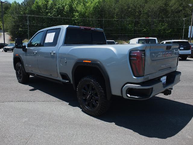 2025 GMC Sierra 2500HD 4WD Crew Cab Standard Bed AT4