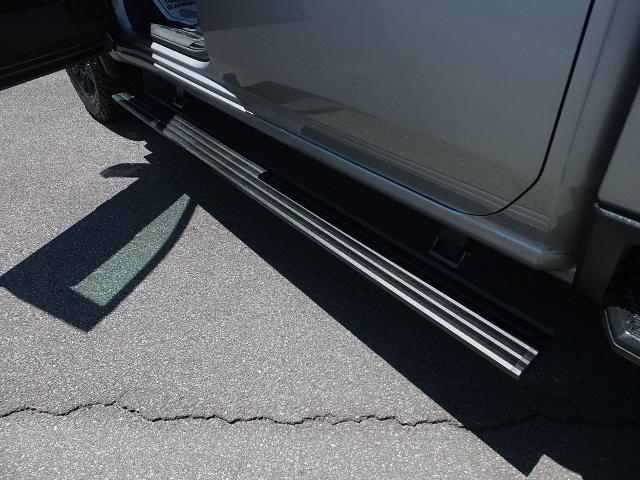 2025 GMC Sierra 2500HD 4WD Crew Cab Standard Bed AT4
