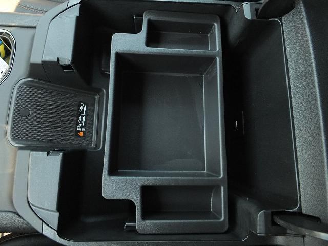2025 GMC Sierra 2500HD 4WD Crew Cab Standard Bed AT4
