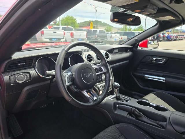 2016 Ford Mustang V6