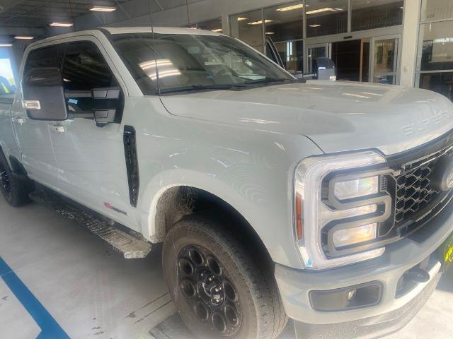 2025 Ford F-350 LARIAT