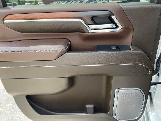 2024 GMC Sierra 2500HD 4WD Crew Cab Standard Bed Denali