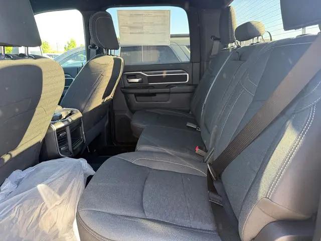 2026 Ram 3500 Big Horn Crew Cab 4x4 6'4" Box