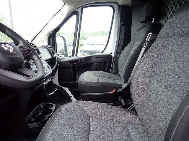 2023 Ram ProMaster 2500 Cargo Van Low Roof 136" WB