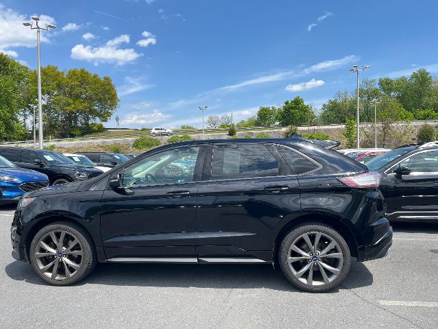 2016 Ford Edge Sport