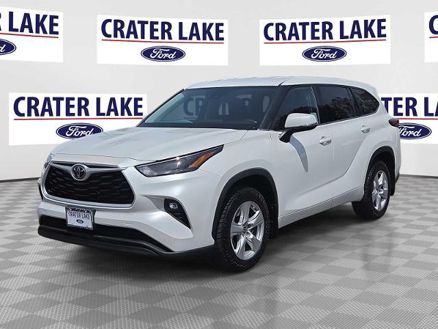 2022 Toyota Highlander LE for sale in Medford, OR