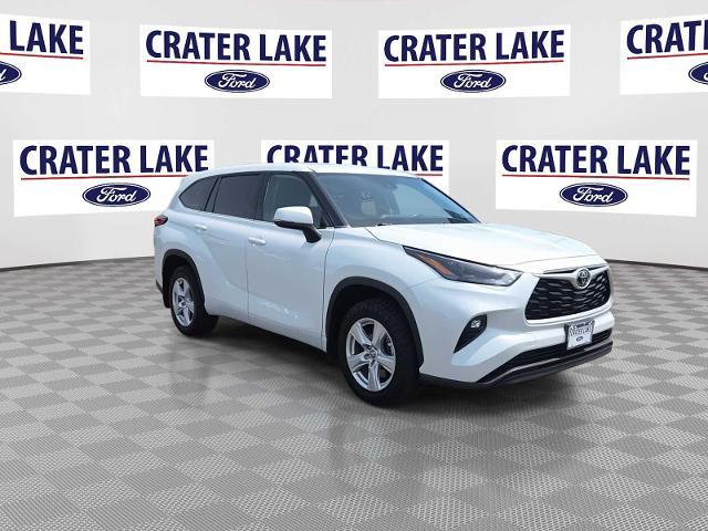 2022 Toyota Highlander LE