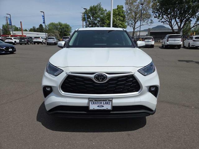 2022 Toyota Highlander LE