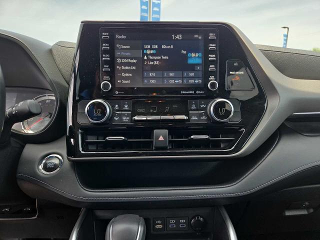 2022 Toyota Highlander LE