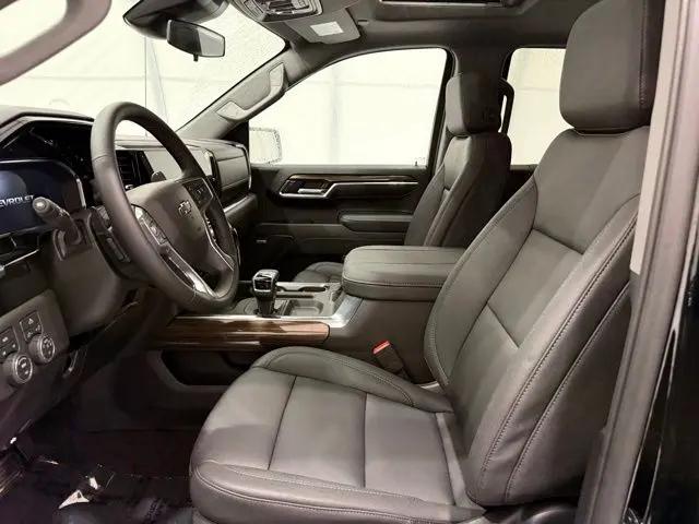 2026 Chevrolet Silverado 1500 4WD Crew Cab Short Bed RST