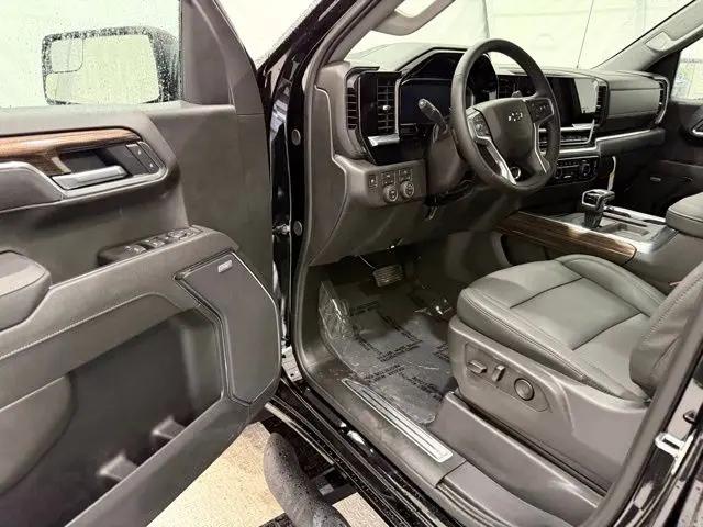 2026 Chevrolet Silverado 1500 4WD Crew Cab Short Bed RST