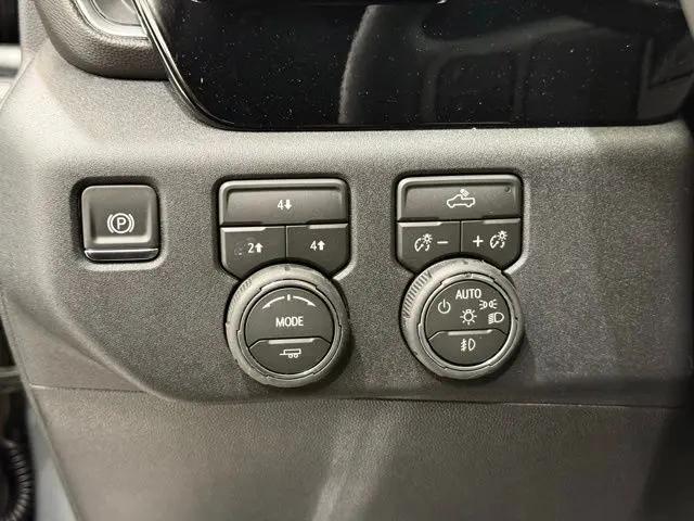 2026 Chevrolet Silverado 2500HD Double Cab, Standard Bed, LT, 4WD