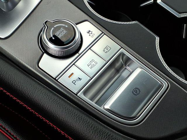 2025 Genesis G70 2.5T AWD