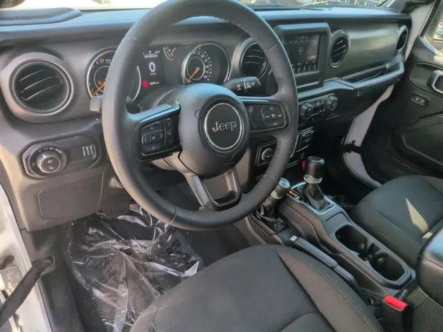 2023 Jeep Gladiator Sport S