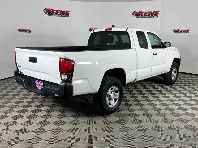 2022 Toyota Tacoma SR 2022 Toyota Tacoma SR