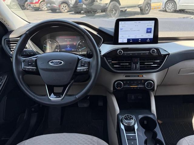 2022 Ford Escape SE Hybrid