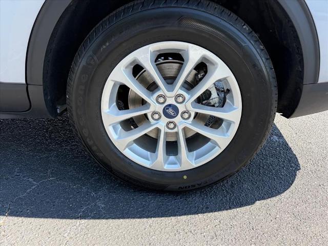 2022 Ford Escape SE Hybrid