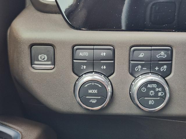 2024 GMC Sierra 3500HD 4WD Crew Cab Long Bed SLT