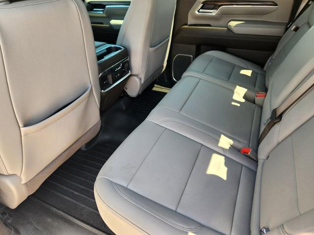 2024 GMC Sierra 3500HD 4WD Crew Cab Long Bed SLT