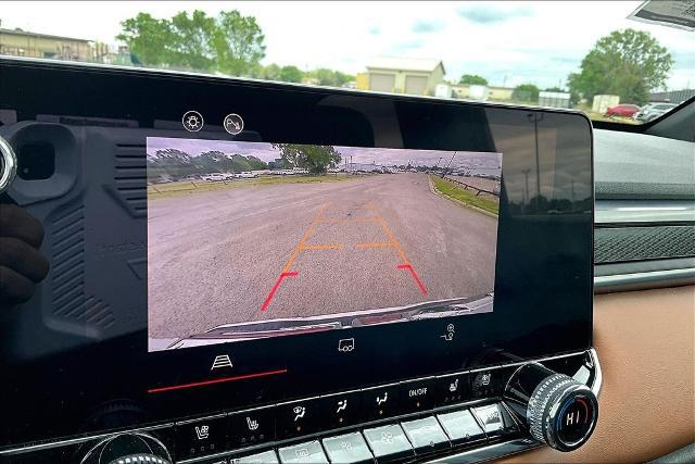 2023 GMC Canyon 4WD Crew Cab Short Box AT4