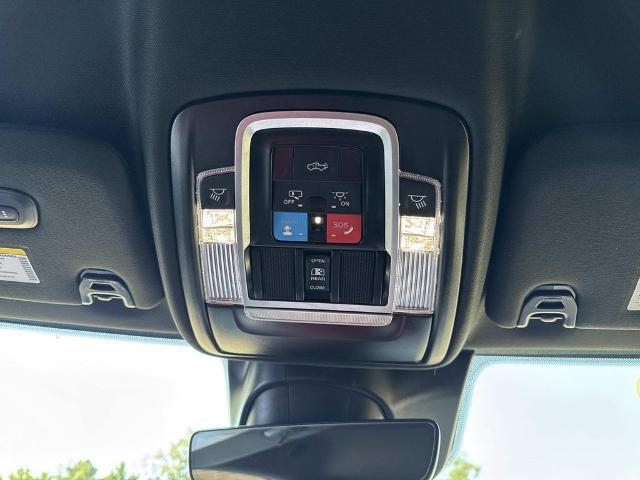 2025 Ram 3500 Laramie Crew Cab 4x4 8' Box