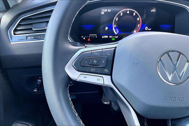 2024 Volkswagen Tiguan 2.0T SE