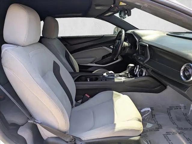 2020 Chevrolet Camaro RWD Convertible 1LT