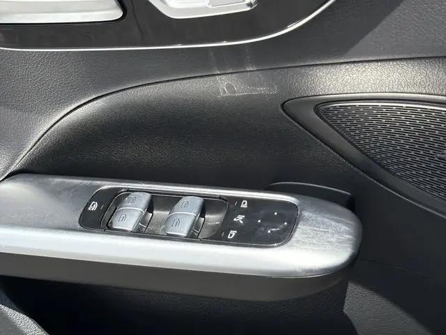 2025 Mercedes-Benz C-CLASS C 300 C 300