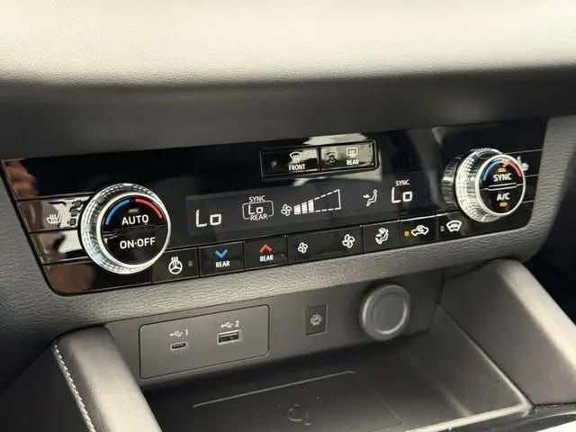 2026 Nissan Rogue Plug-In Hybrid Platinum