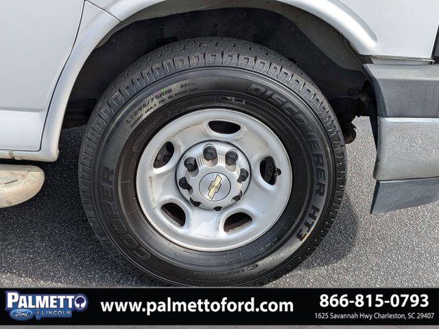 2022 Chevrolet Express Cargo Van RWD 2500 Regular Wheelbase WT