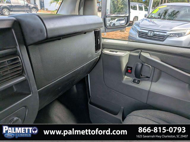 2022 Chevrolet Express Cargo Van RWD 2500 Regular Wheelbase WT