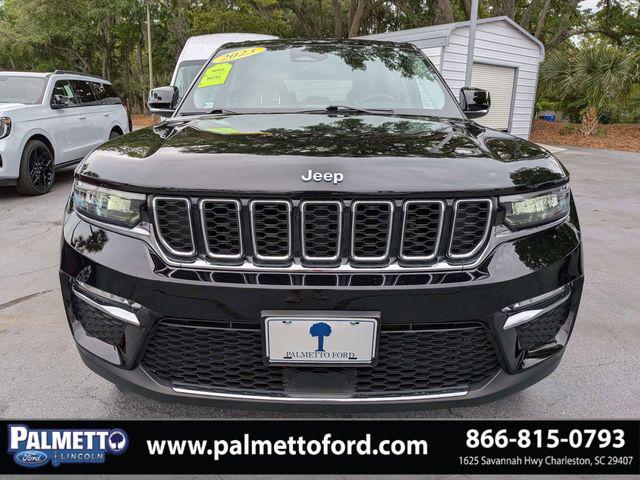2023 Jeep Grand Cherokee Base
