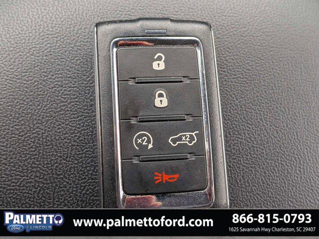 2023 Jeep Grand Cherokee Base
