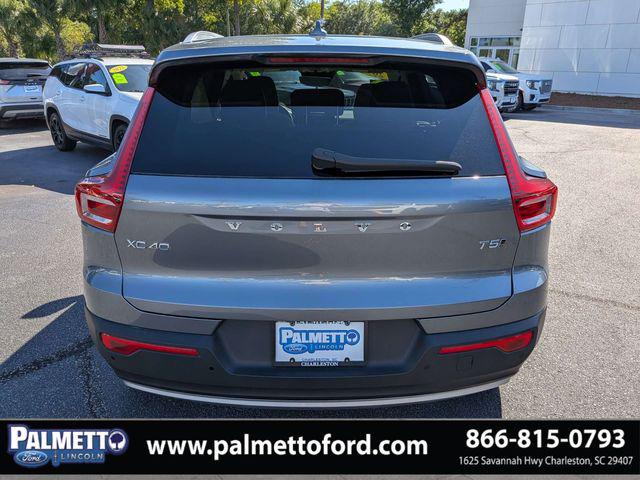2019 Volvo XC40 T5 Momentum