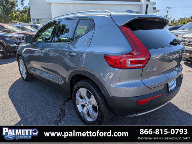 2019 Volvo XC40 T5 Momentum