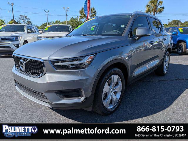 2019 Volvo XC40 T5 Momentum