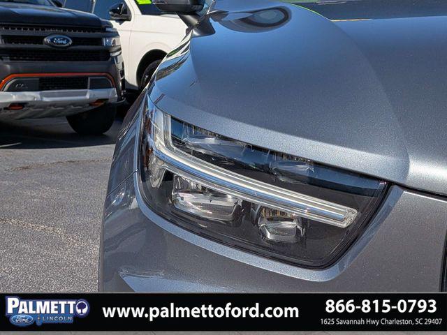 2019 Volvo XC40 T5 Momentum