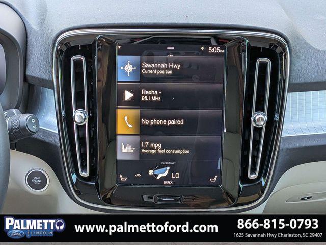 2019 Volvo XC40 T5 Momentum