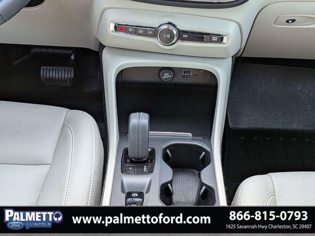 2019 Volvo XC40 T5 Momentum