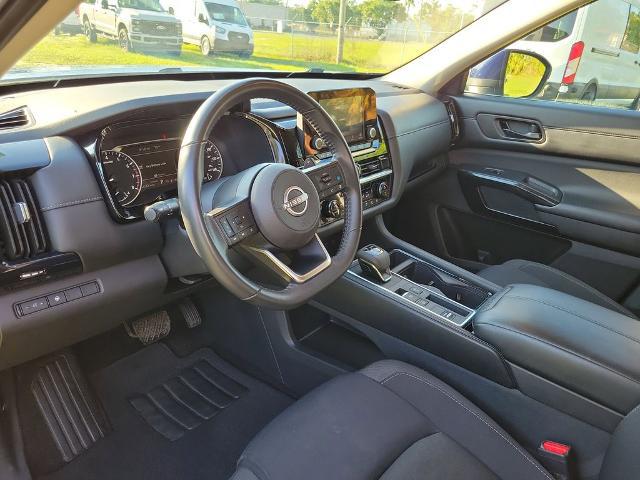 2024 Nissan Pathfinder SV FWD