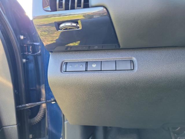 2024 Nissan Pathfinder SV FWD