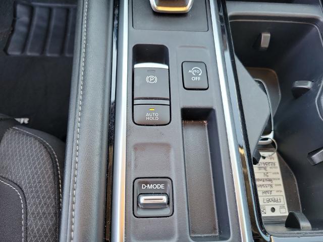 2024 Nissan Pathfinder SV FWD