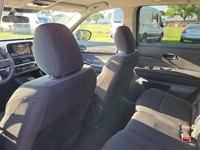 2024 Nissan Pathfinder SV FWD