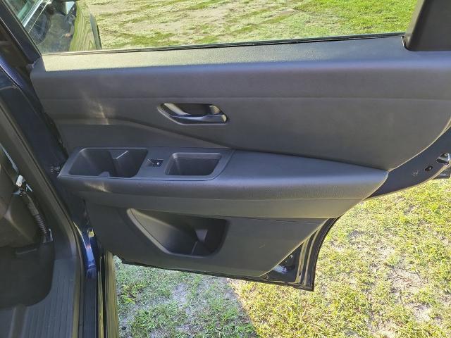 2024 Nissan Pathfinder SV FWD